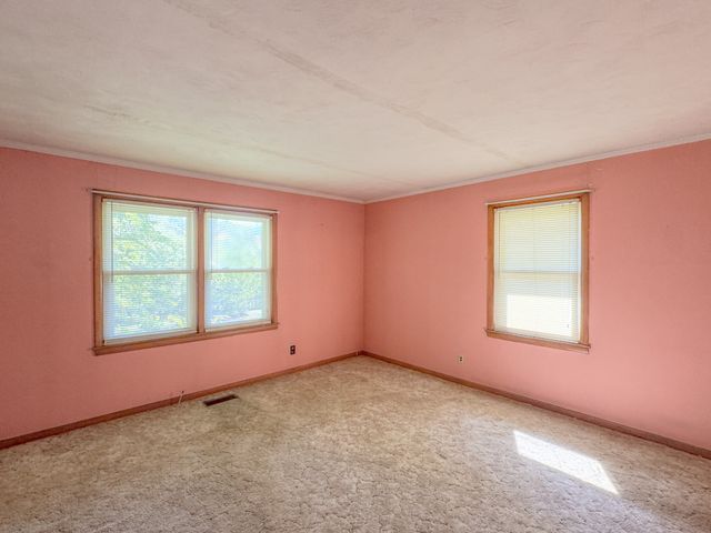 3025 Old Highway 31, E, Westmoreland, TN 37186