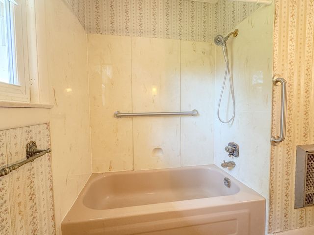 3025 Old Highway 31, E, Westmoreland, TN 37186