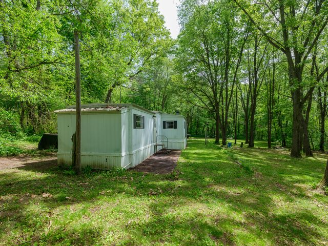 4511 Waldorf Road, Hope Twp, MI 49046