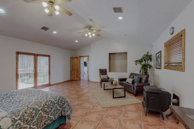 3660 Nm 41, Stanley, NM 87056