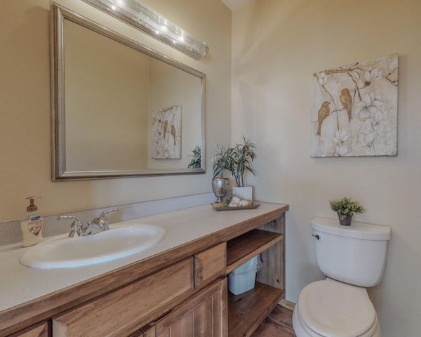 3660 Nm 41, Stanley, NM 87056