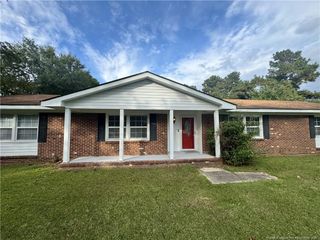 2879 County Line Road, Saint Pauls, NC 28384
