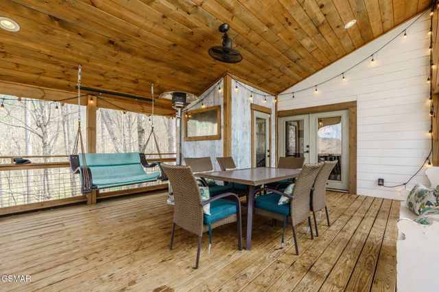 3721 Clabo Mountain Lane, Sevierville, TN 37862