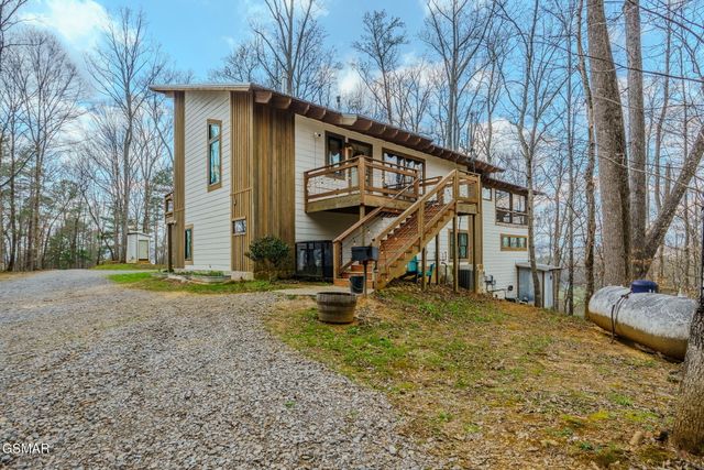 3721 Clabo Mountain Lane, Sevierville, TN 37862