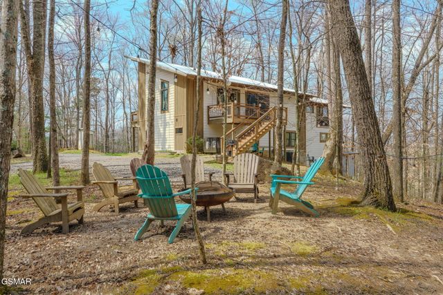 3721 Clabo Mountain Lane, Sevierville, TN 37862