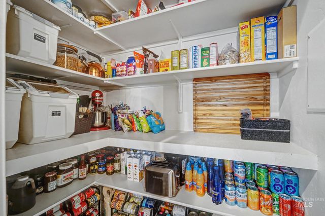 18357 N Burnt Car Way, Boise, ID 83714