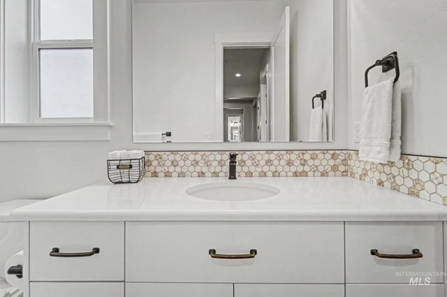 18357 N Burnt Car Way, Boise, ID 83714