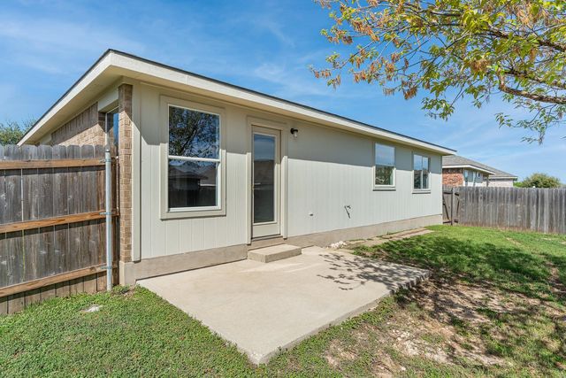 210 Carol Ave, Leander, TX 78641
