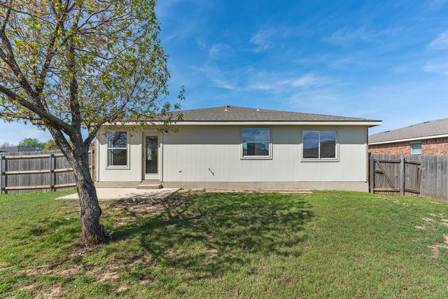 210 Carol Ave, Leander, TX 78641