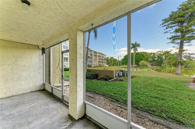 3531 LAKE BAYSHORE DRIVE J106, Bradenton, FL 34205