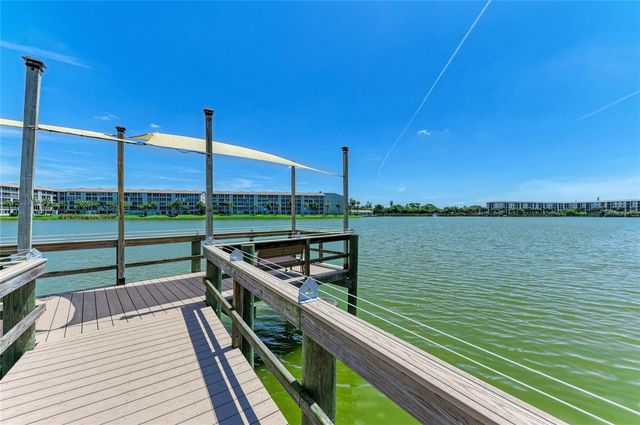 3531 LAKE BAYSHORE DRIVE J106, Bradenton, FL 34205