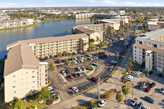3531 LAKE BAYSHORE DRIVE J106, Bradenton, FL 34205