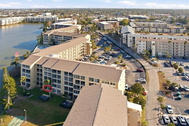3531 LAKE BAYSHORE DRIVE J106, Bradenton, FL 34205