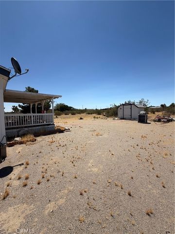 4821 Blue Grass, Phelan, CA 92371
