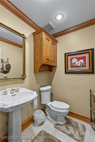 615 Azure Hills Drive, Van Buren, AR 72956