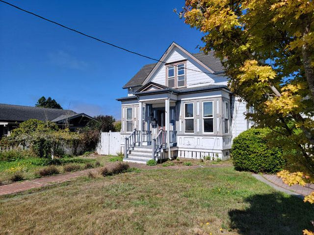 120 & 120a 13th Street, Arcata, CA 95521