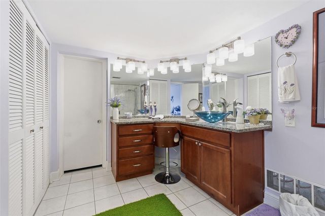 225 COUNTRY CLUB DRIVE C332, Largo, FL 33771