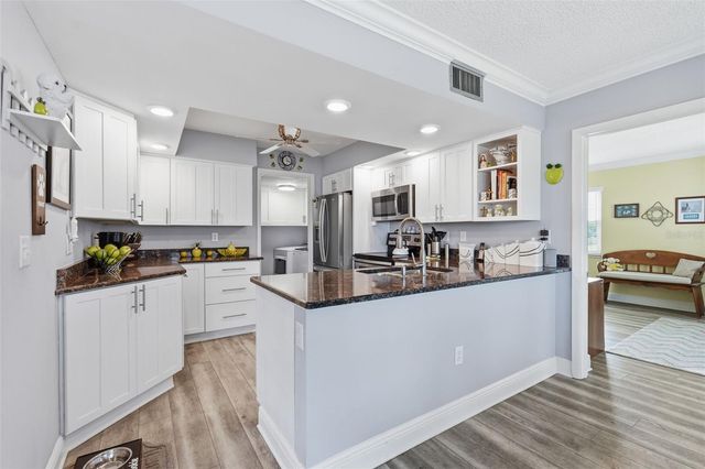 225 COUNTRY CLUB DRIVE C332, Largo, FL 33771