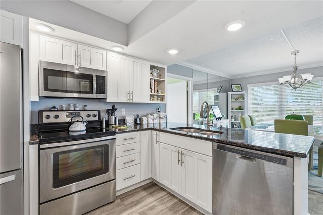 225 COUNTRY CLUB DRIVE C332, Largo, FL 33771