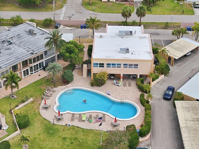 225 COUNTRY CLUB DRIVE C332, Largo, FL 33771