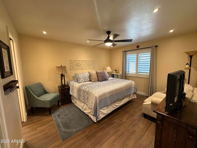 4328 E CAPRI Avenue 180, Mesa, AZ 85206
