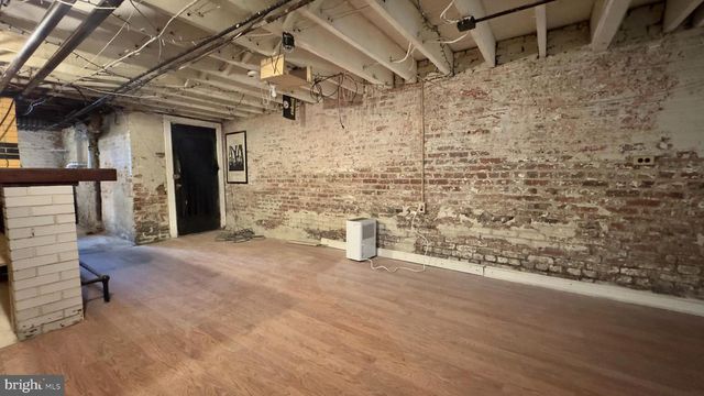 16 16TH ST NE, Washington, DC 20002