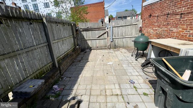 16 16TH ST NE, Washington, DC 20002