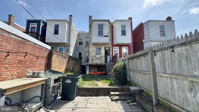 16 16TH ST NE, Washington, DC 20002