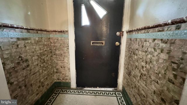 16 16TH ST NE, Washington, DC 20002