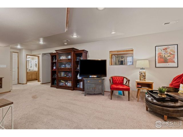 1220 Crabapple Dr, Loveland, CO 80538