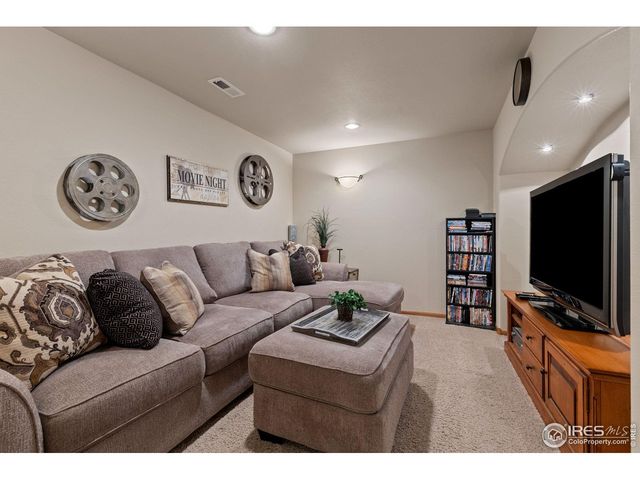 1220 Crabapple Dr, Loveland, CO 80538