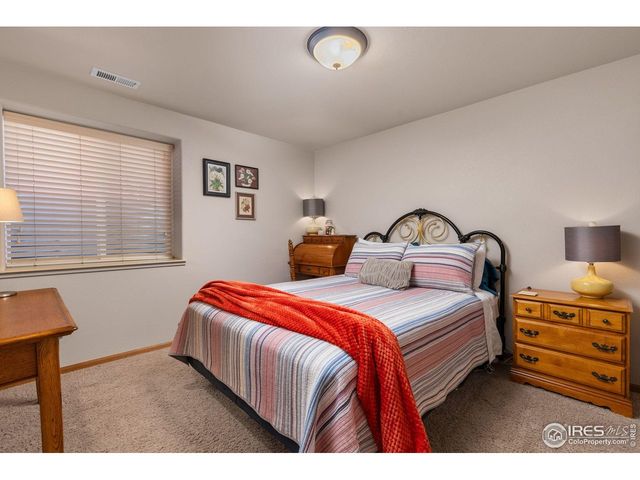 1220 Crabapple Dr, Loveland, CO 80538