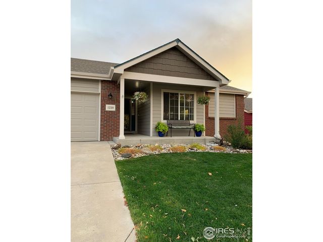 1220 Crabapple Dr, Loveland, CO 80538