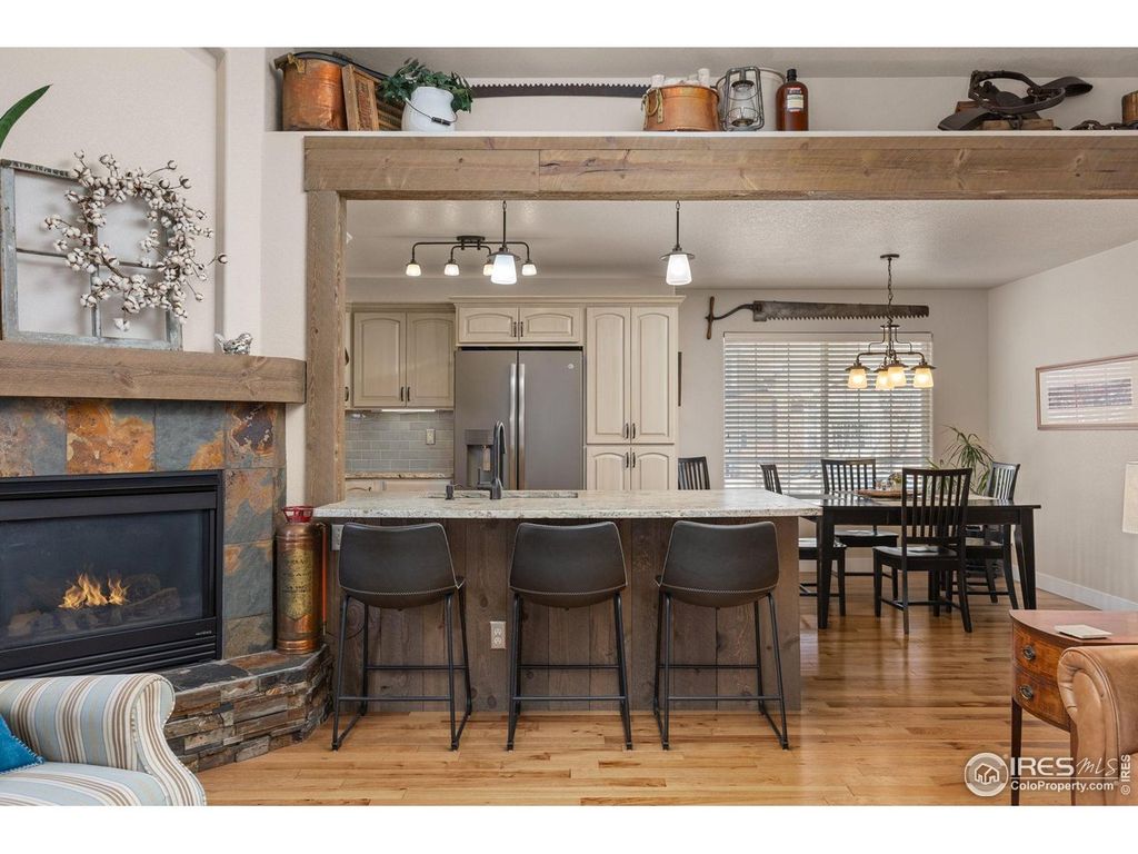 1220 Crabapple Dr, Loveland, CO 80538