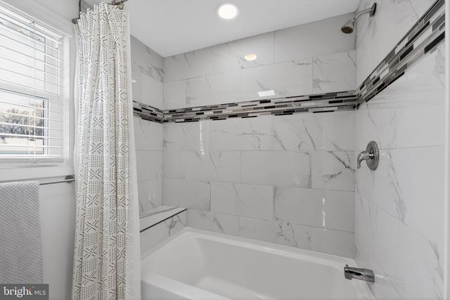 1721 COUNTRY CLUB DR, Cherry Hill, NJ 08003