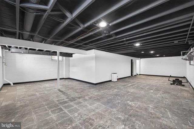 1721 COUNTRY CLUB DR, Cherry Hill, NJ 08003