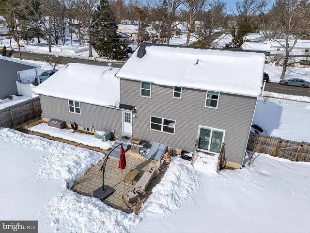 1721 COUNTRY CLUB DR, Cherry Hill, NJ 08003