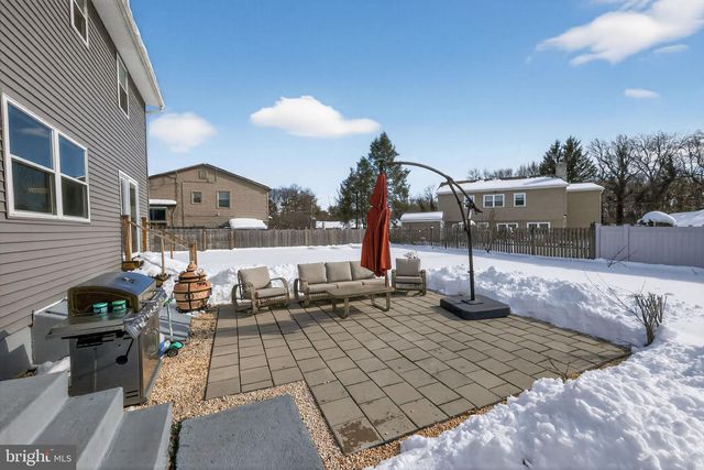 1721 COUNTRY CLUB DR, Cherry Hill, NJ 08003