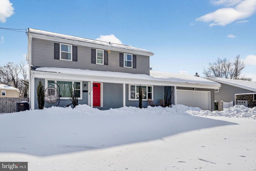 1721 COUNTRY CLUB DR, Cherry Hill, NJ 08003