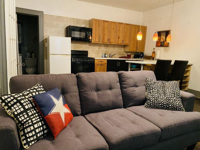 1910 Blodgett Street, Houston, TX 77004