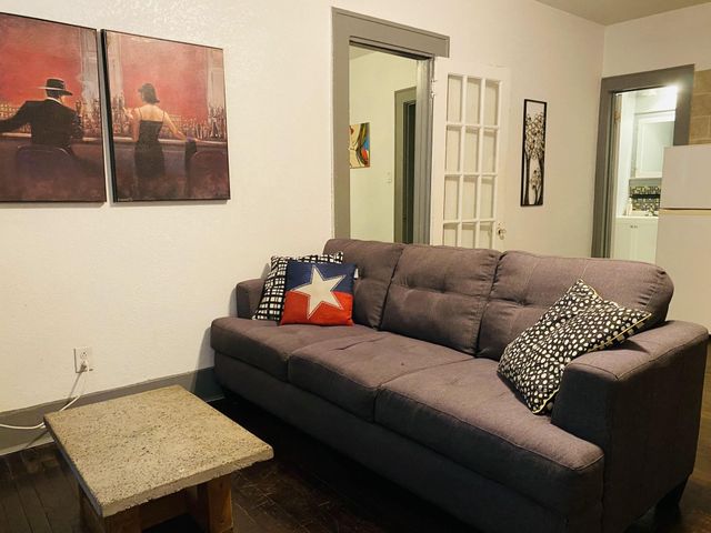 1910 Blodgett Street, Houston, TX 77004