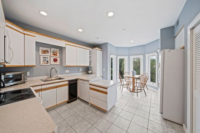 72 Kim Ter C, Stoughton, MA 02072