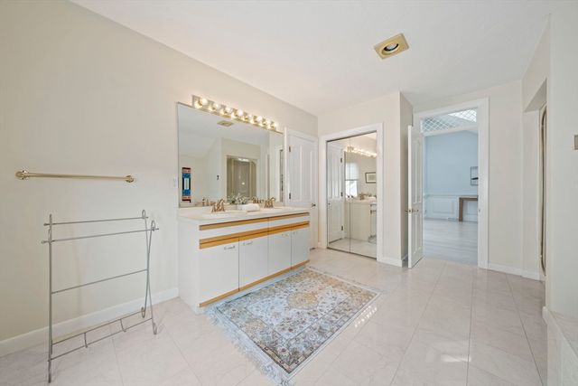 72 Kim Ter C, Stoughton, MA 02072