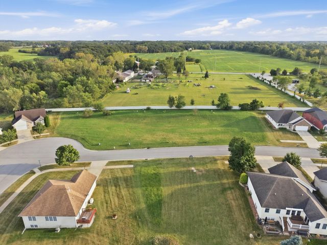 10575 W 116th Avenue, Cedar Lake, IN 46303