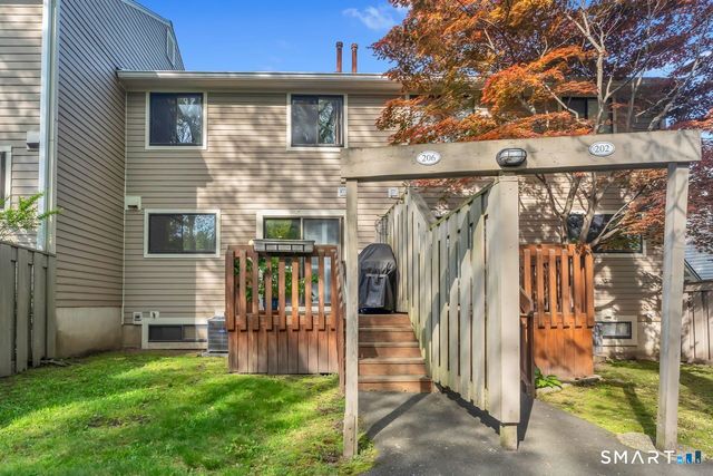 206 Sunrise Hill Road 206, Norwalk, CT 06851