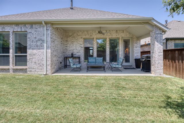 321 Foxthorne Way, Little Elm, TX 75068