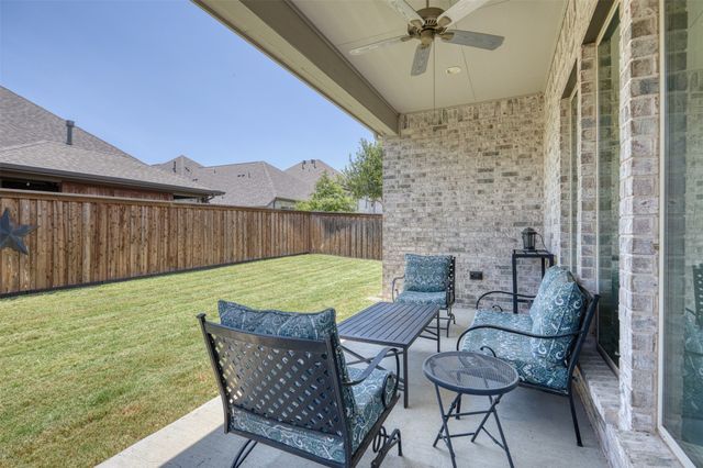 321 Foxthorne Way, Little Elm, TX 75068