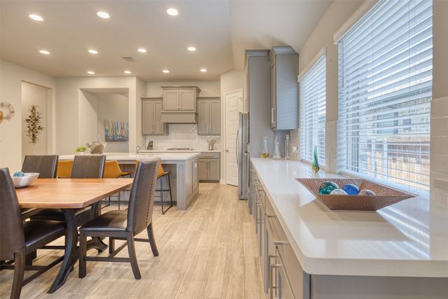 321 Foxthorne Way, Little Elm, TX 75068