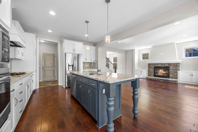 7652 Addisen Path, Inver Grove Heights, MN 55077
