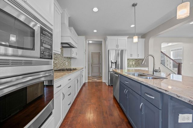 7652 Addisen Path, Inver Grove Heights, MN 55077